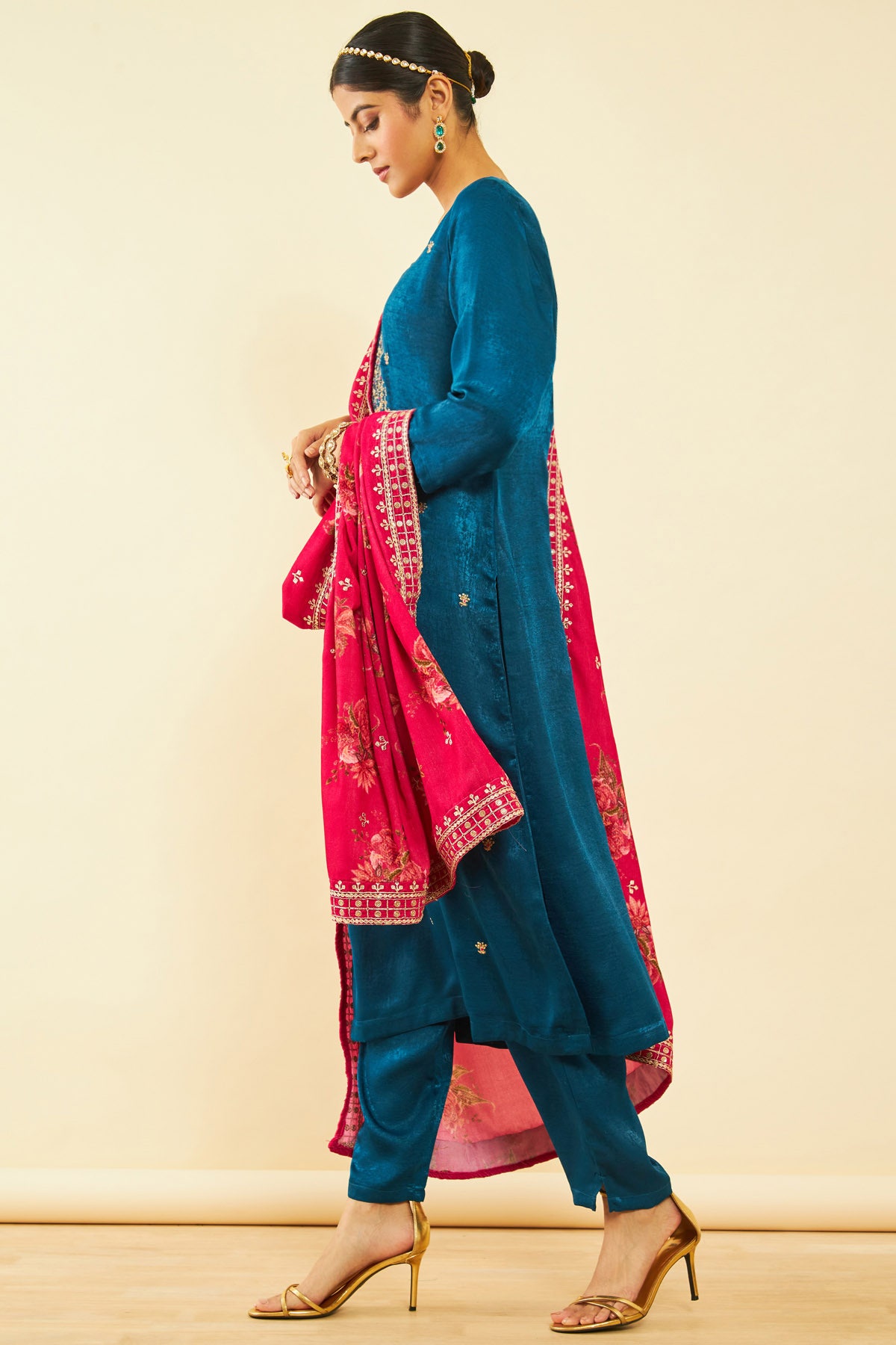 Velvet dupatta suits online outlet