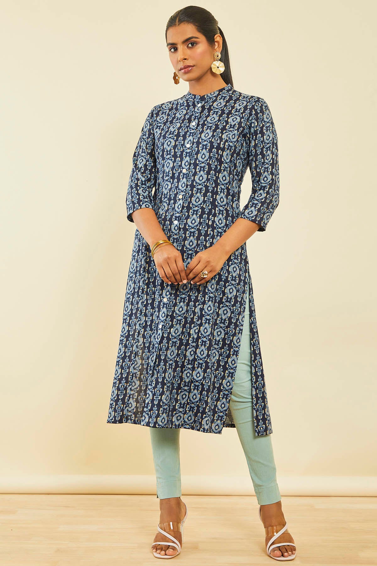Designer Kurtas for Women - Buy Ladies Kurti Sets Online | Soch