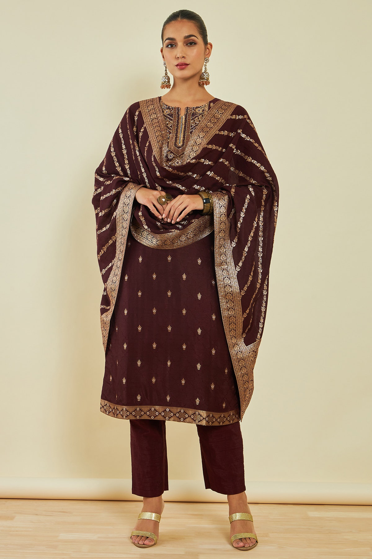 Maroon Silk Suit Set With Zari And Zardosi Embroidery at Soch-sieuthinhanong.vn