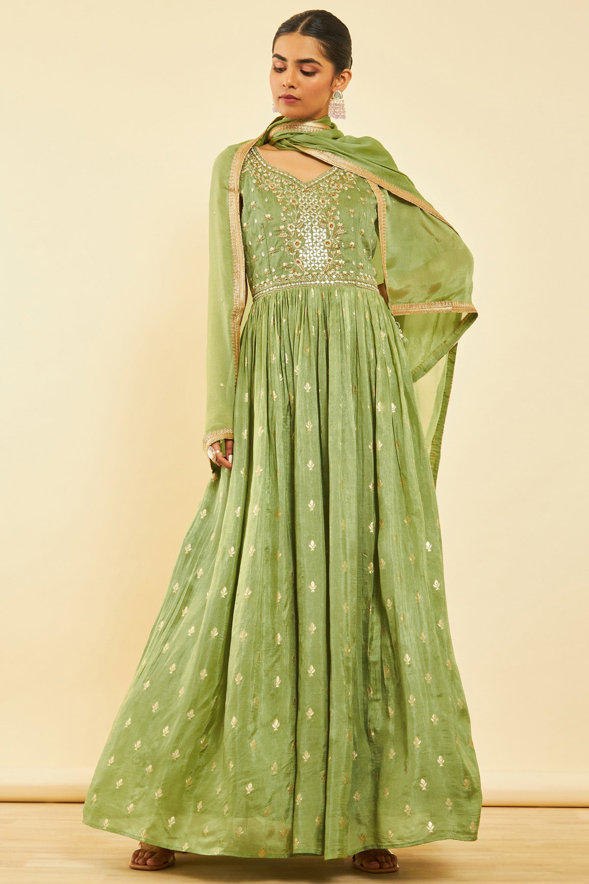 Soch gowns online top