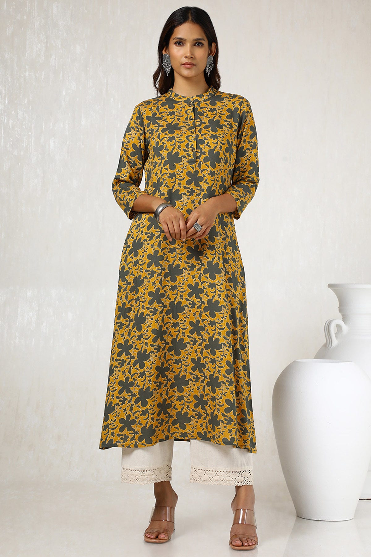 Buy Latest Indian Kurta Kurti for Women in USA Worldwide