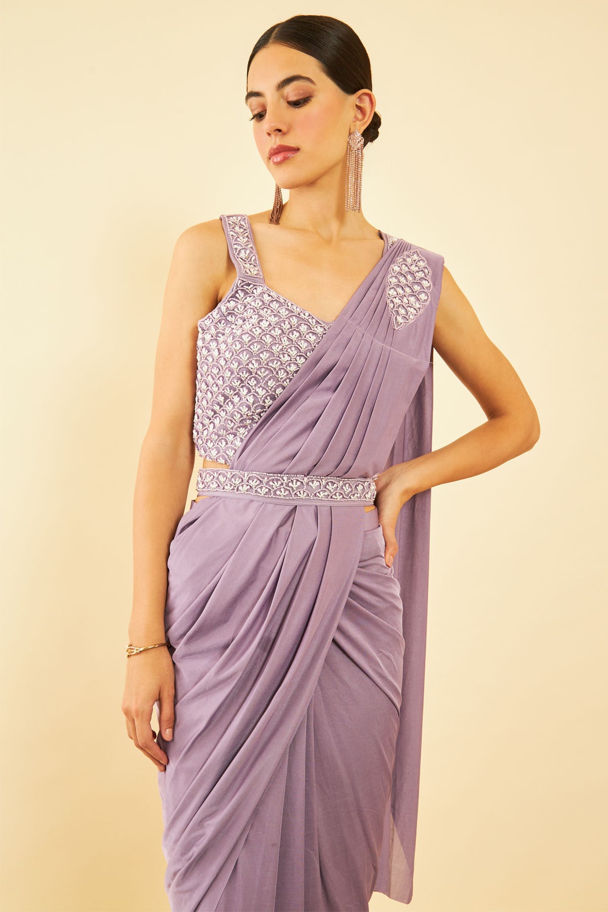 Saree with shop belt online