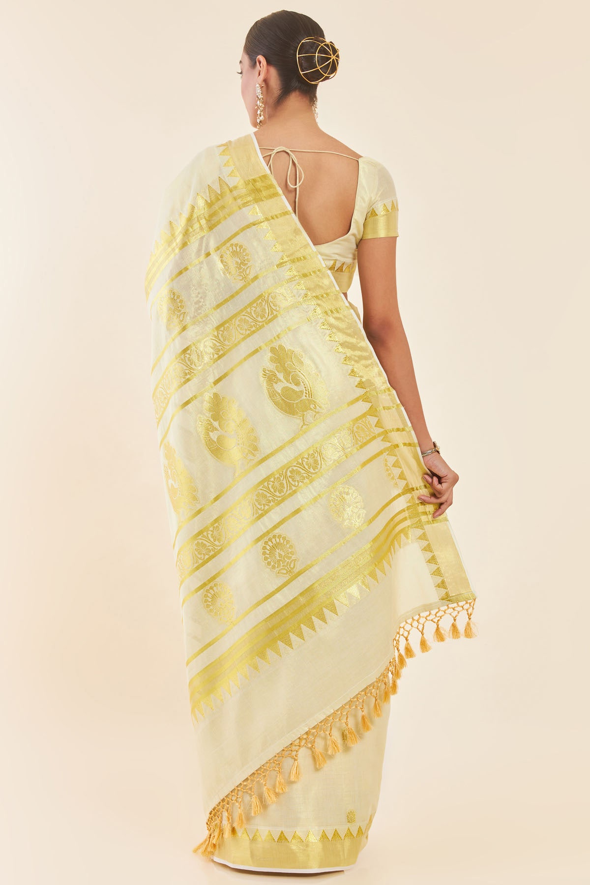 Style Your Kerala Kasavu Saree Like a Celeb! • Keep Me Stylish