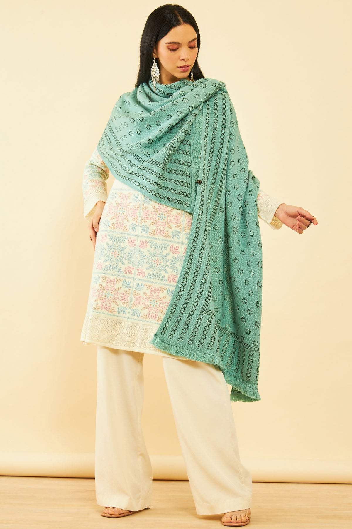 Winter shawl online hot sale