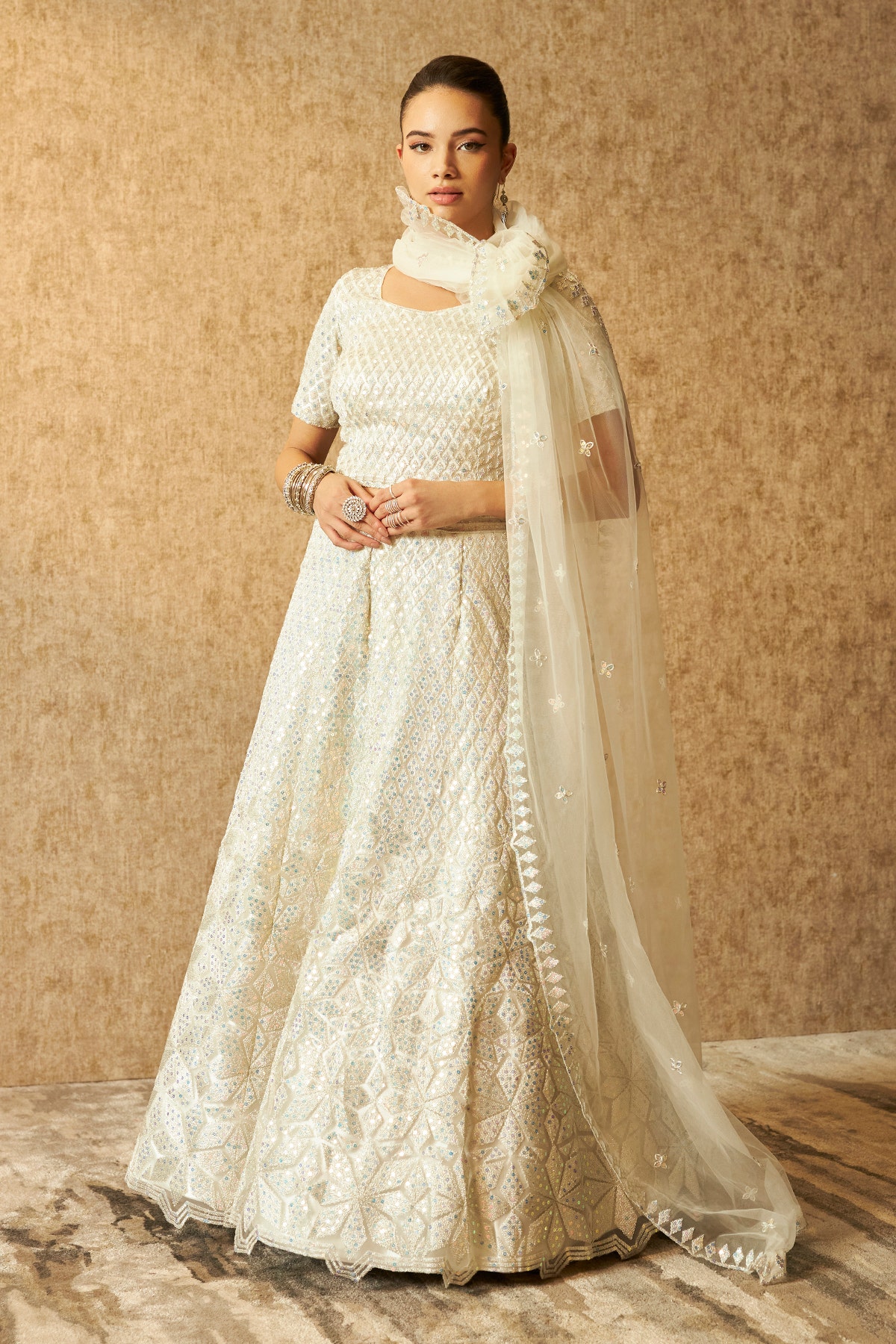 Shop Designer Indian Bridal Wedding Lehenga Cholis Online